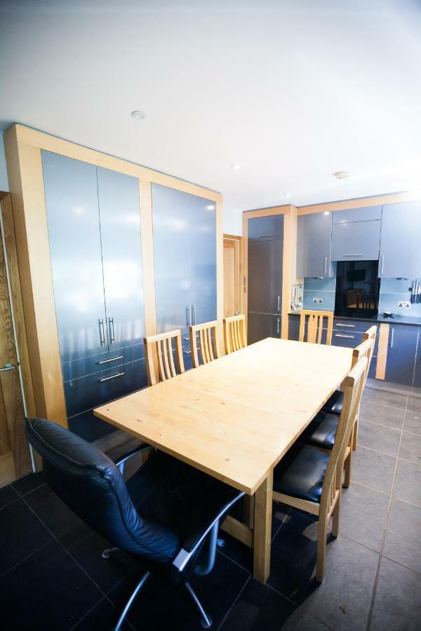 Honest University Apartment 2 เซาธ์แธมป์ตัน ภายนอก รูปภาพ